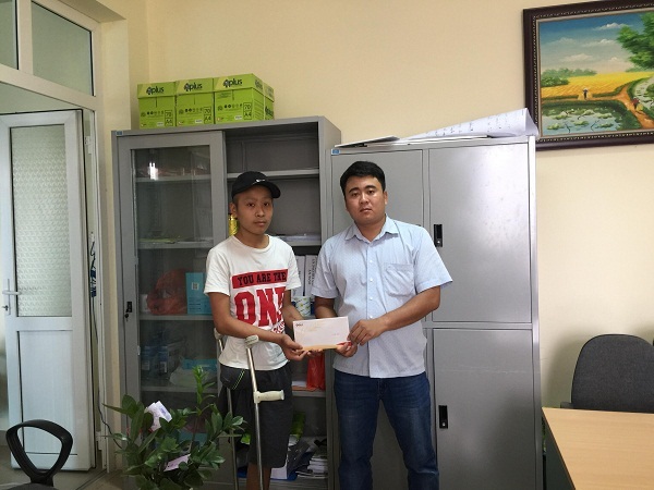Ước mơ lắp chân giả của em Ngô Văn Vượng đã thành hiện thực