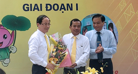 Đồng Tháp thí điểm mô hình chuyển giao dịch vụ hành chính công