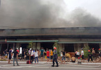 Cháy 5 quán karaoke ở Quảng Ninh, khách đang hát nháo nhào chạy