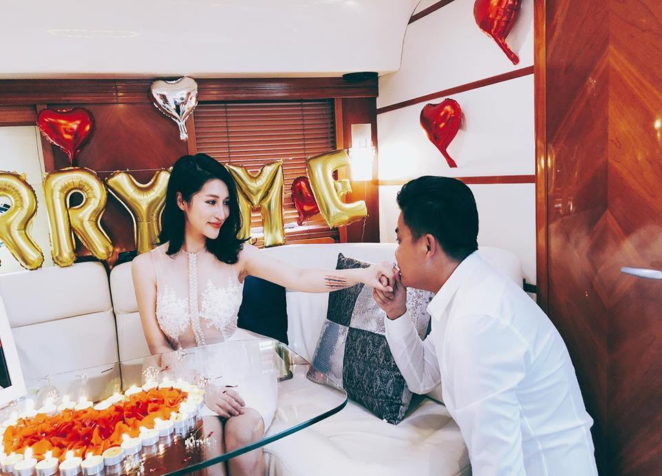 Hotgirl Vân Navy và hôn phu chuẩn bị làm đám hỏi