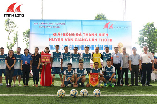 Khởi tranh Cúp Gỗ Minh Long trên sân bóng PVF