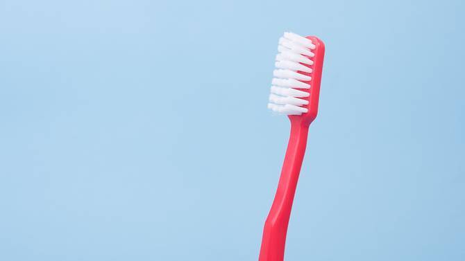 Những tiết lộ về khăn tắm, bàn chải đánh răng khiến bạn không ngờ