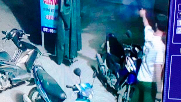 Thanh Hóa: Trưởng công an xã nổ súng ở quán bi-a bị phạt 3 triệu