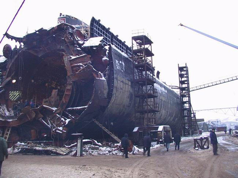 '. Ngày này năm xưa: Nổ tàu ngầm thảm khốc nhất lịch sử Nga .'