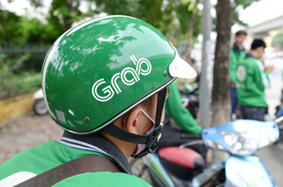 Tài xế GrabBike ở Sài Gòn truy đuổi, dọa giết khách trên đường phố