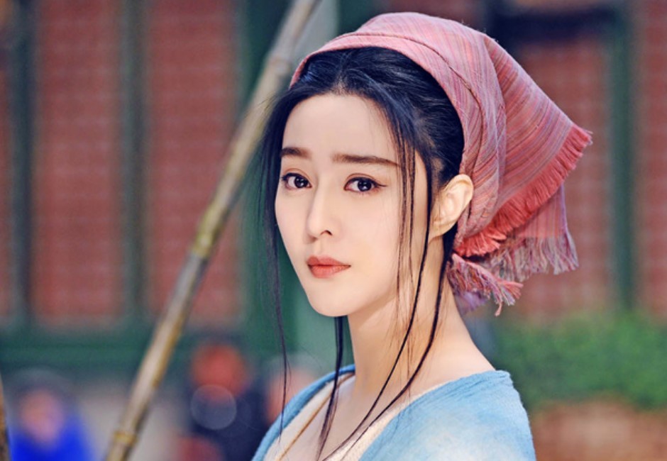 Phạm Băng Băng bị giam lỏng, phạt tiền và 'đóng băng' phim ảnh