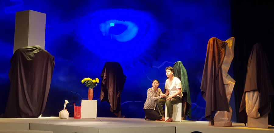 Nhà hát Kịch Việt Nam dựng 'Nguồn sáng trong đời' của Lưu Quang Vũ