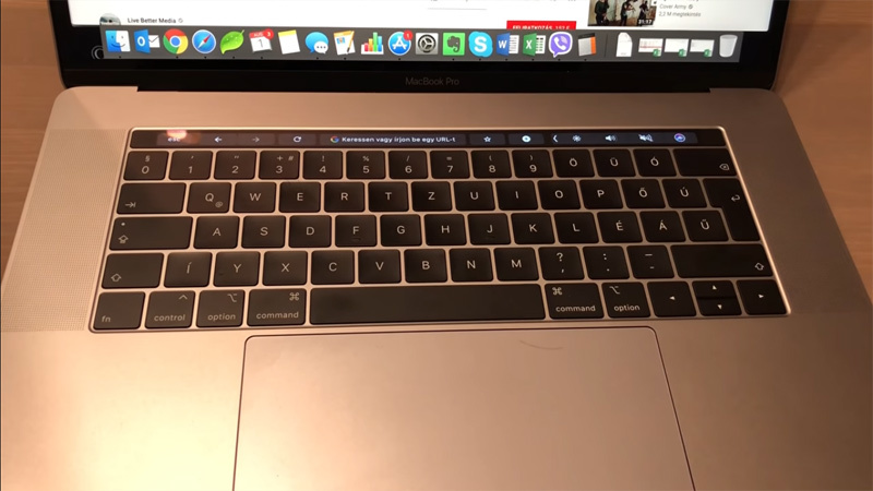 Apple MacBook Pro 2018 bị tố phát âm thanh lạ