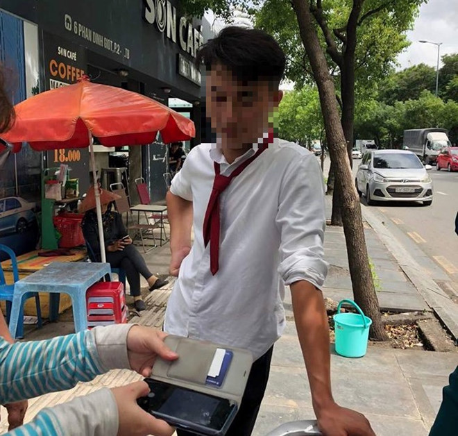 Khách hàng 'tố' tài xế Vinasun chửi mắng, hành hung