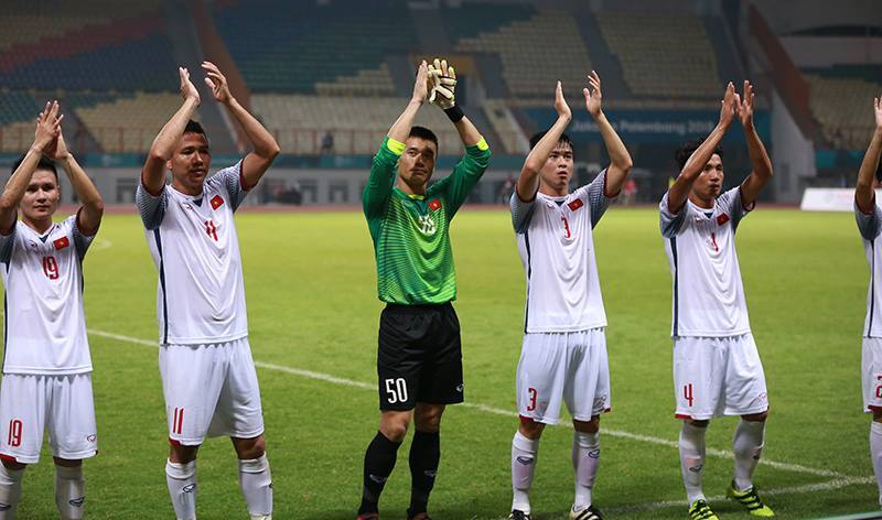 U23 Việt Nam cảm ơn người hâm mộ sau trận thắng Nepal