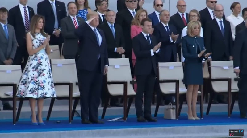 Clip ông Trump dự lễ diễu binh Ngày Quốc khánh Pháp tháng 7/2017