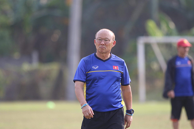 U23 Việt Nam mất Hùng Dũng: Lấp chỗ trống nổi không, Xuân Trường?