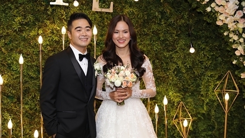 Á quân Next Top Model 2010 Tuyết Lan kết hôn với doanh nhân Việt Kiều