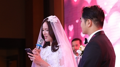 Á quân Next Top Model 2010 Tuyết Lan kết hôn với doanh nhân Việt Kiều