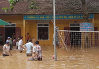 Nghệ An: Lũ chồng lũ, nhiều nơi vẫn ngập trong biển nước