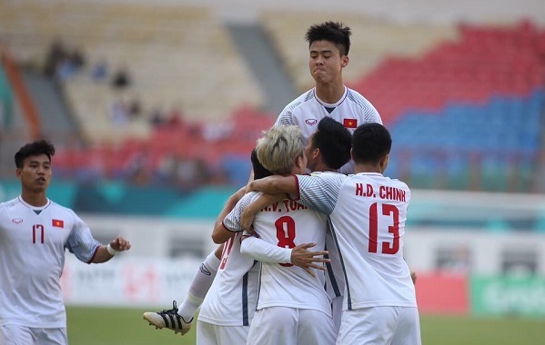 Quang Hải tỏa sáng, U23 Việt Nam quật ngã U23 Nhật Bản