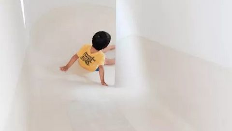 Phong cách thiết kế cầu trượt trong nhà đẹp kiểu Nhật Bản