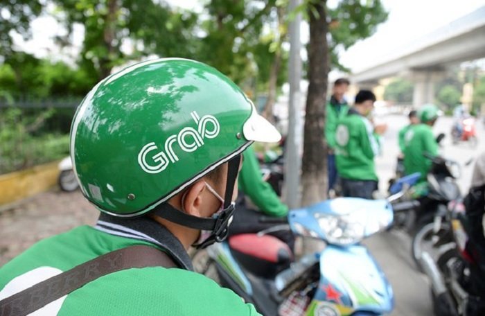 Kéo vạn tài xế nhảy vào tấn công, tranh khách với Grab