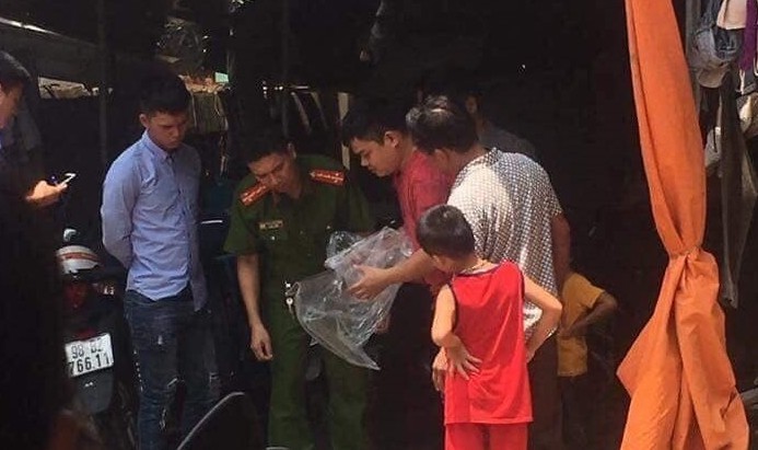 Vợ đang mang thai bị chồng chém lìa tay ở Bắc Giang