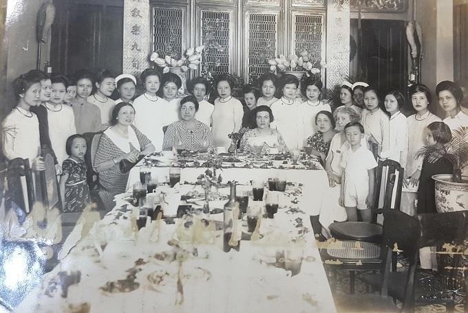 Đám cưới đình đám Hà Nội của hiệu trưởng trường Trưng Vương