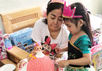 Mai Phương mừng sinh nhật con gái 5 tuổi ở bệnh viện