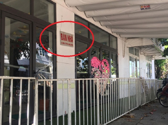 Đưa con nhập học, phụ huynh ngã ngửa thấy trường đang rao bán