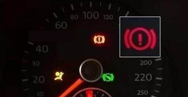 7 đèn cảnh báo trên ô tô tài xế không thể bỏ qua
