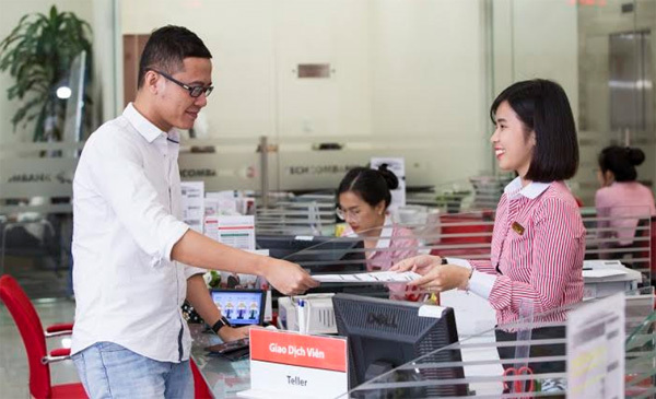 Kiên trì tăng vốn chủ sở hữu, ngân hàng hái ‘trái ngọt’