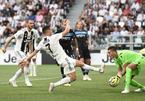 Ronaldo "mất tích", Juventus vẫn thắng dễ Lazio