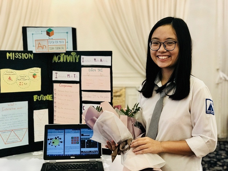 Nữ sinh trường Ams thiết kế mô hình tương tác khiến môn Toán không còn đáng sợ
