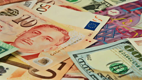 Tỷ giá ngoại tệ ngày 31/8: USD ổn định, bảng Anh tăng vọt