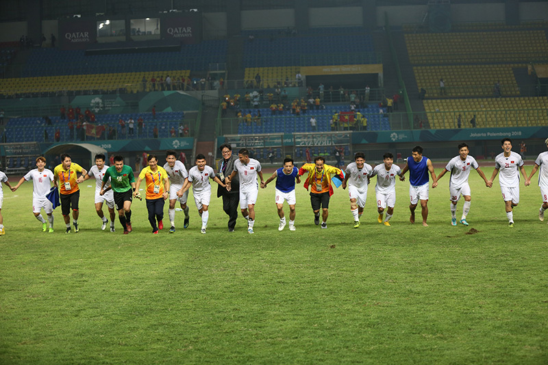 U23 Việt Nam đấu U23 UAE: Có một người... nông dân Park Hang Seo!