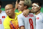 Báo Hàn Quốc đưa ảnh xúc động về U23 Việt Nam, HLV Park Hang Seo