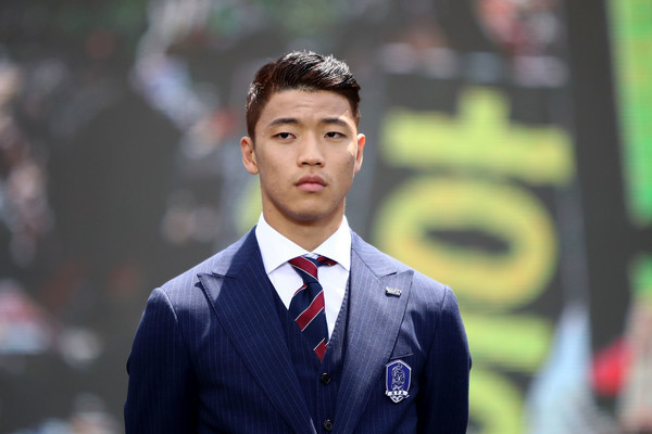 Đẹp trai và thành công là thế, dàn cầu thủ Olympic Hàn Quốc vẫn F.A