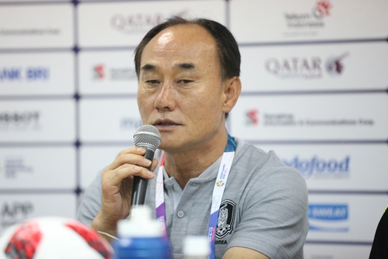 HLV U23 Hàn Quốc: 