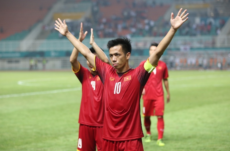 Giải sầu sau trận thua Hàn Quốc, cầu thủ U23 Việt Nam đi... câu cá