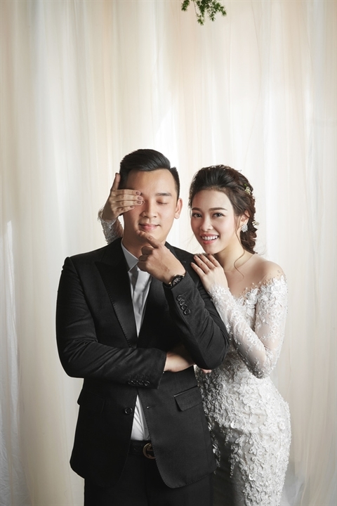 Hằng Túi hạnh phúc lên xe hoa lần 2