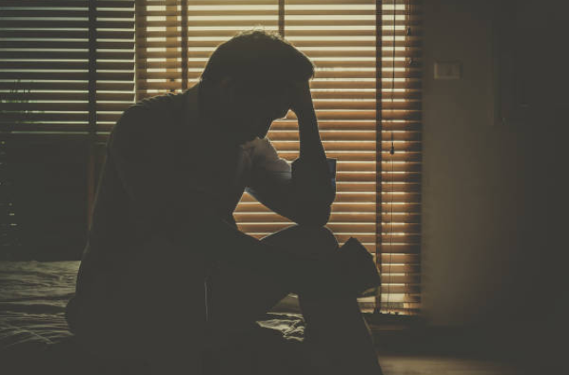 Chồng chết lặng khi nghe vợ hân hoan thông báo có thai