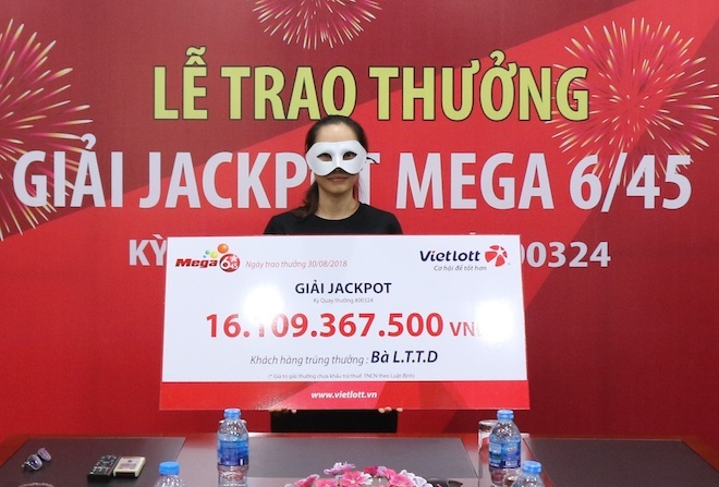 Trúng jackpot hơn 16 tỉ nhờ ngày sinh của người thân