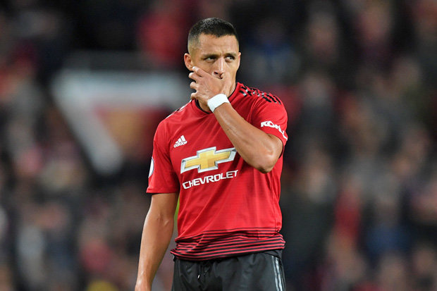 Alexis Sanchez khiến MU rối bời, Barca