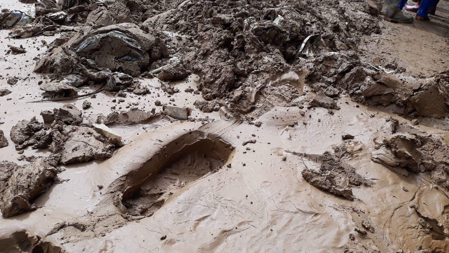 Lũ trường học Sơn La