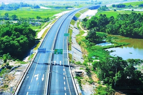 Thông xe cao tốc Đà Nẵng - Quảng Ngãi