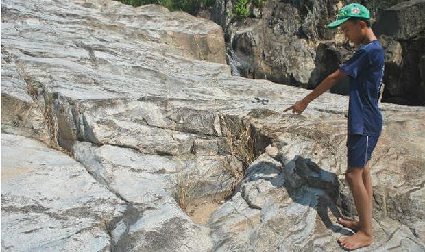 Thực hư bản đồ kho báu ở Hòn đá Chữ