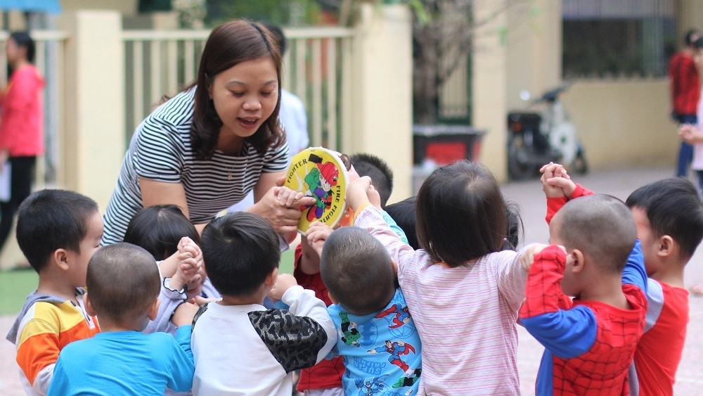 Cháy ba cửa hàng giữa đêm