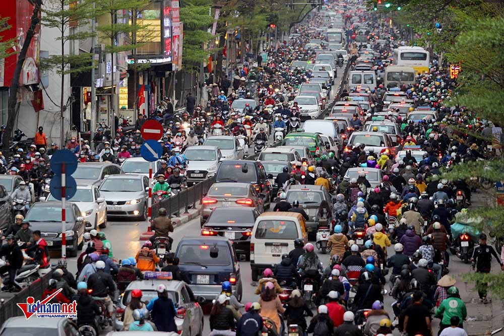 Hà Nội: Thu phí xe vào nội đô, thu thêm cả tiền ô nhiễm