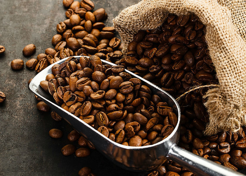 Giá cà phê hôm nay 23/10: Cà phê quốc tế giảm mạnh