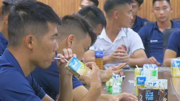 NutiFood tập huấn dinh dưỡng cho CLB bóng đá Sài Gòn