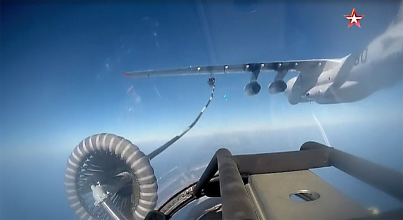 Xem máy bay Nga rầm rập luyện chiến đấu ngoài khơi Syria