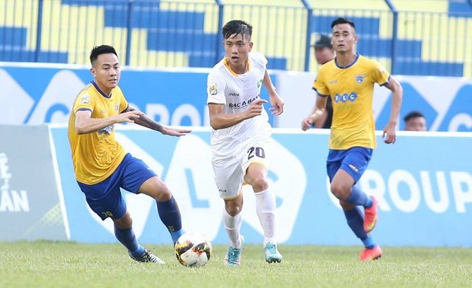 Sao U23 Việt Nam đá chính, SLNA thảm bại ở cúp quốc gia