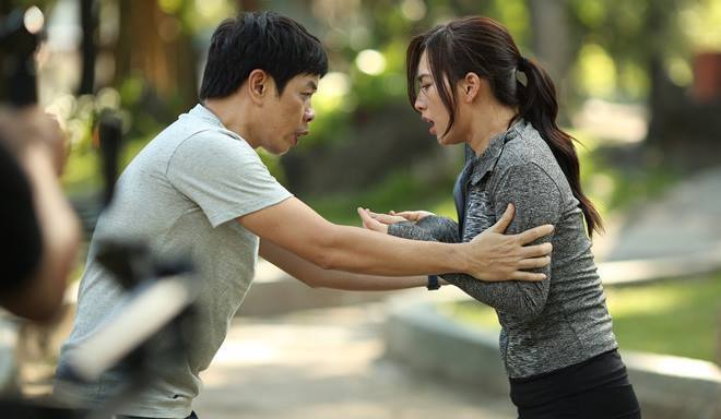 Phương Anh Đào: 'Tôi mặc 3 lớp lót cho cảnh bị Thái Hòa chạm vòng một'